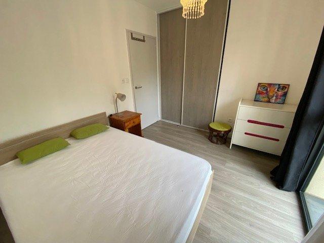 Appartement - 87 m² - 5 pièces