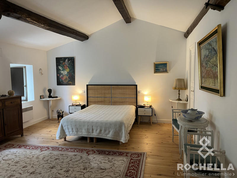 Maison - 244 m² - 8 pièces