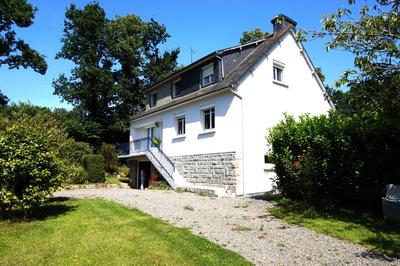 Maison - 142 m² - 7 pièces