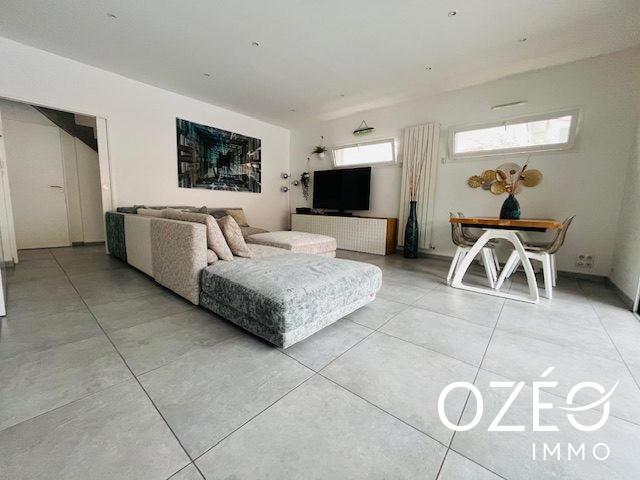 Maison contemporaine - 120 m² - 4 pièces