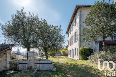 Maison - 500 m² - 18 pièces