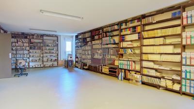 Immeuble - 1 800 m² - 70 pièces