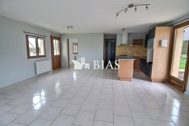 Maison - 80 m² - 5 pièces