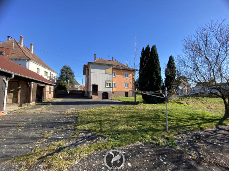 Immeuble - 270 m² - 6 pièces