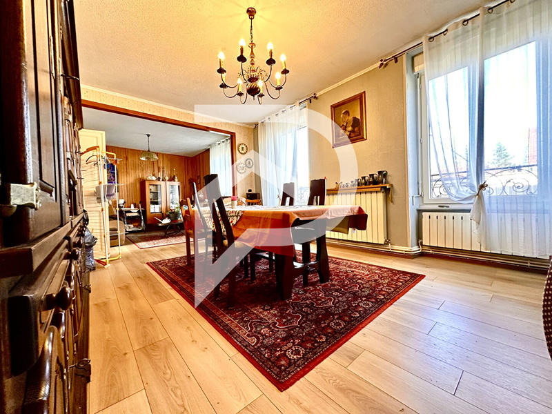 Appartement - 100 m² - 3 pièces