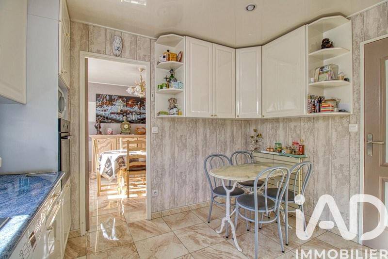 Maison - 115 m² - 6 pièces