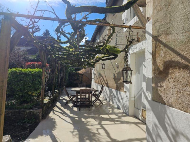 Propriété - 237 m² - 11 pièces