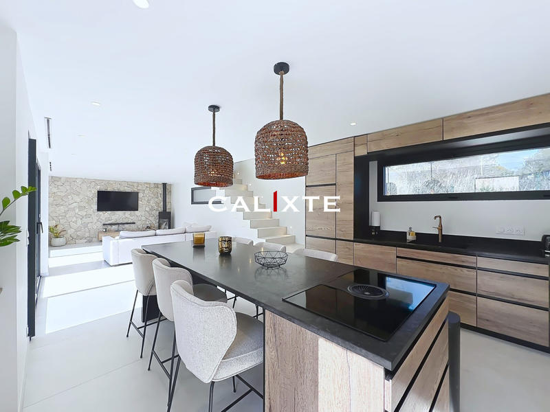 Maison contemporaine - 127 m² - 4 pièces