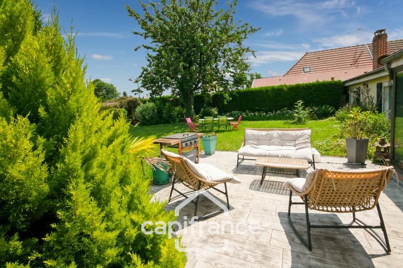 Maison - 211 m² - 7 pièces