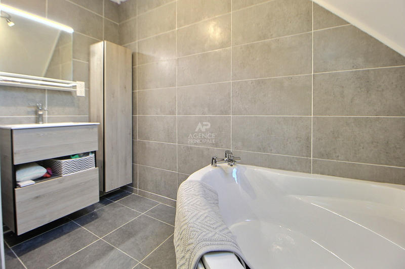 Maison - 131 m² - 7 pièces