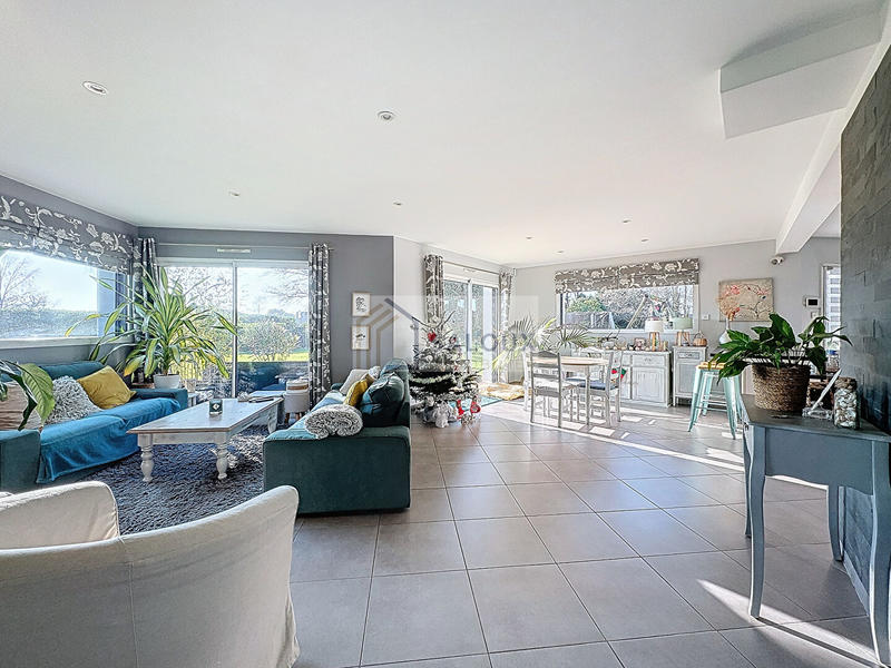 Maison - 115 m² - 6 pièces