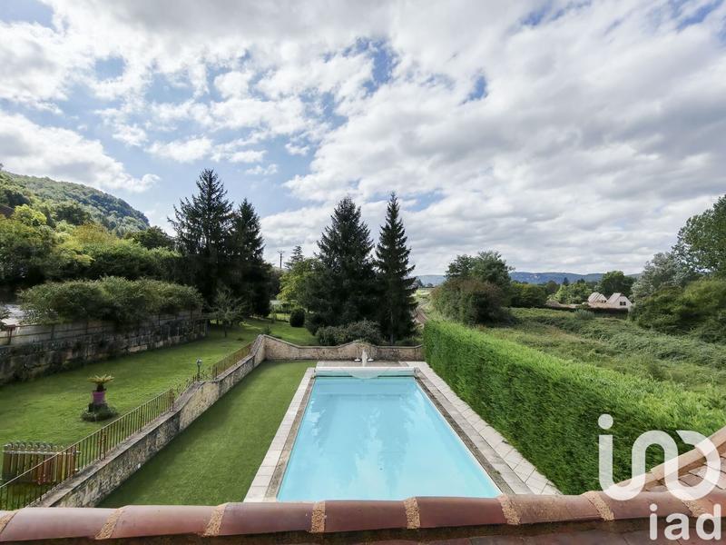 Maison - 400 m² - 17 pièces