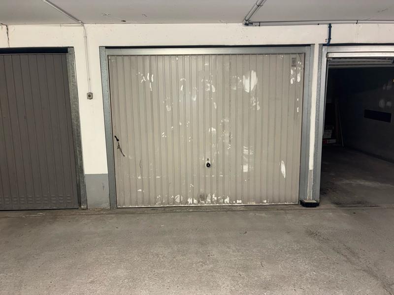 Parking / Garage - 14 m²