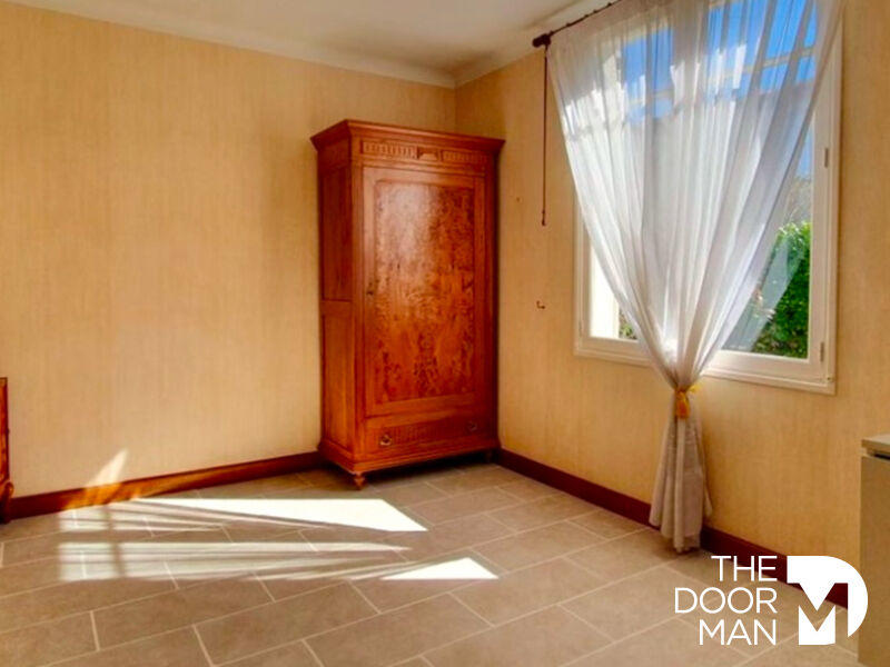 Maison - 190 m² - 8 pièces