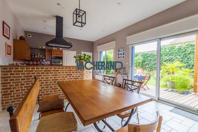 Maison ancienne - 197 m² - 7 pièces