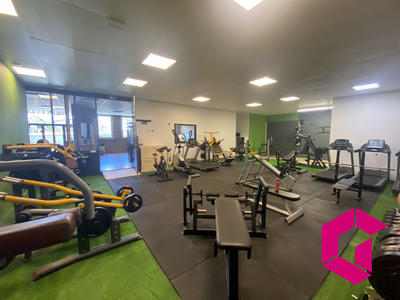 Local commercial - 330 m² - 5 pièces