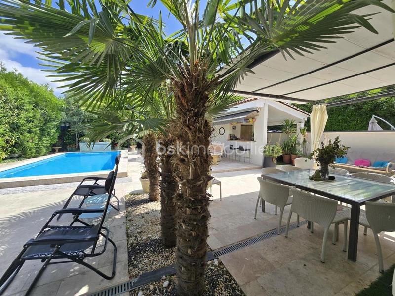 Maison - 157 m² - 4 pièces