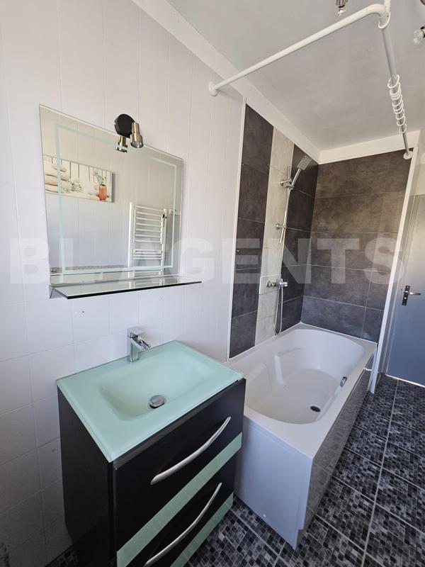 Maison traditionnelle - 135 m² - 7 pièces