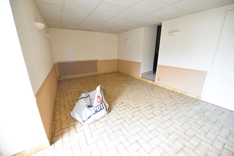 Local commercial - 75 m² - 3 pièces