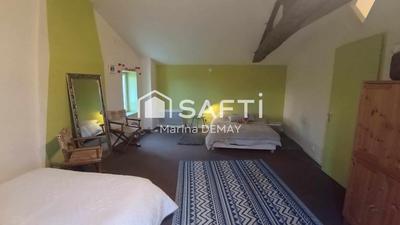 Maison - 141 m² - 5 pièces