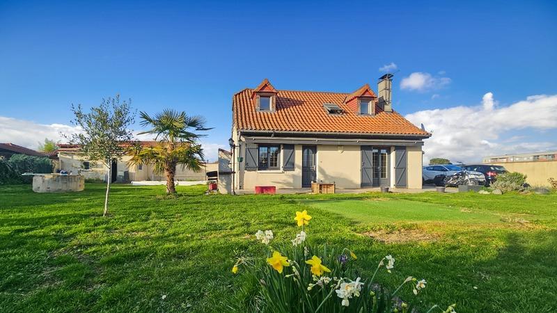 Maison - 103 m² - 4 pièces