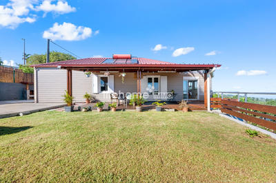 Maison - 98 m² - 5 pièces