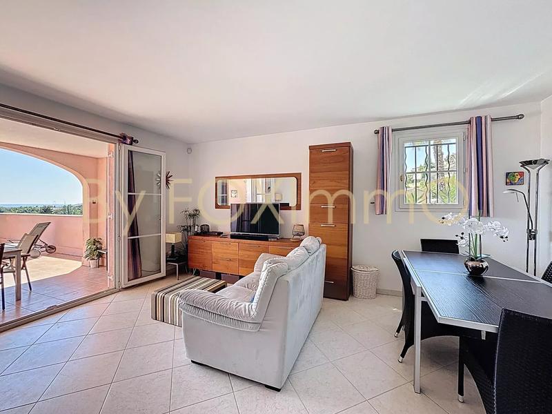 Appartement - 70 m² - 5 pièces