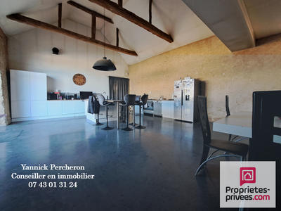 Maison - 212 m² - 6 pièces