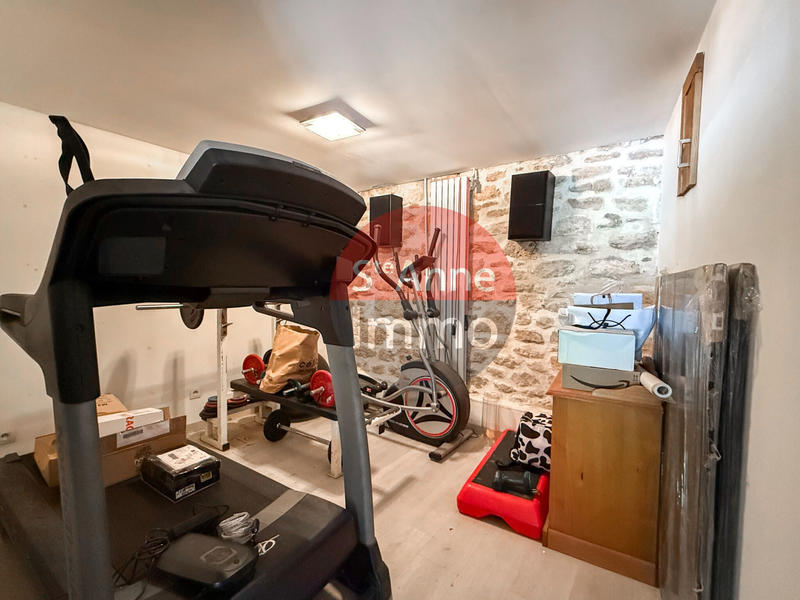 Maison - 177 m² - 7 pièces