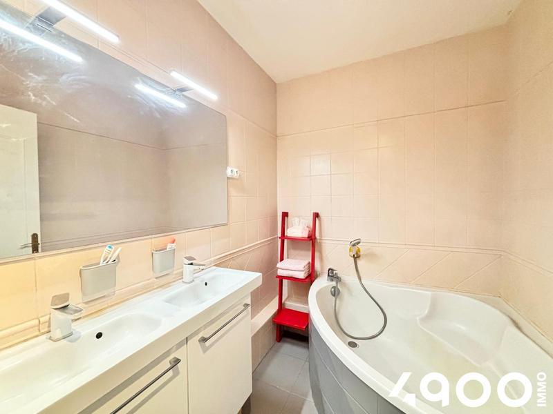 Appartement - 84 m² - 4 pièces