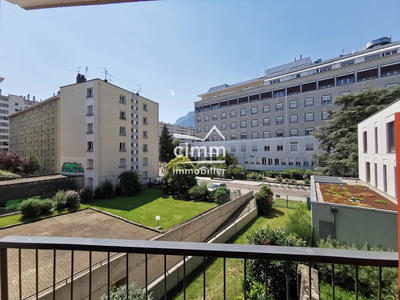 Appartement - 34 m² - 2 pièces