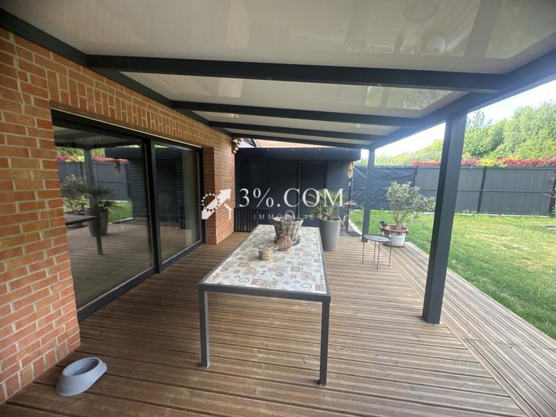 Pavillon - 140 m² - 8 pièces