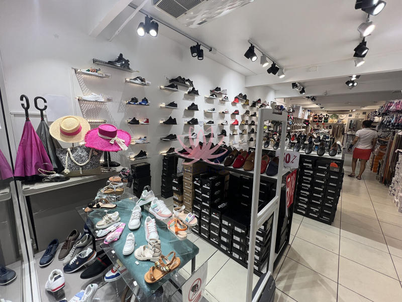 Magasins - 92 m² - 2 pièces