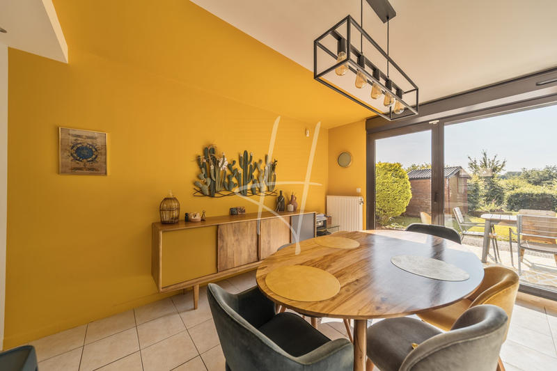 Maison - 96 m² - 5 pièces