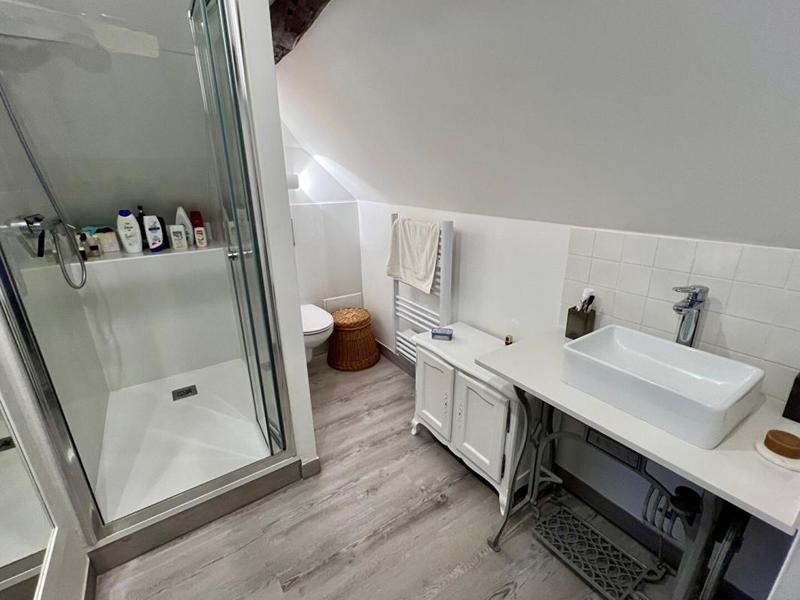 Maison - 180 m² - 8 pièces