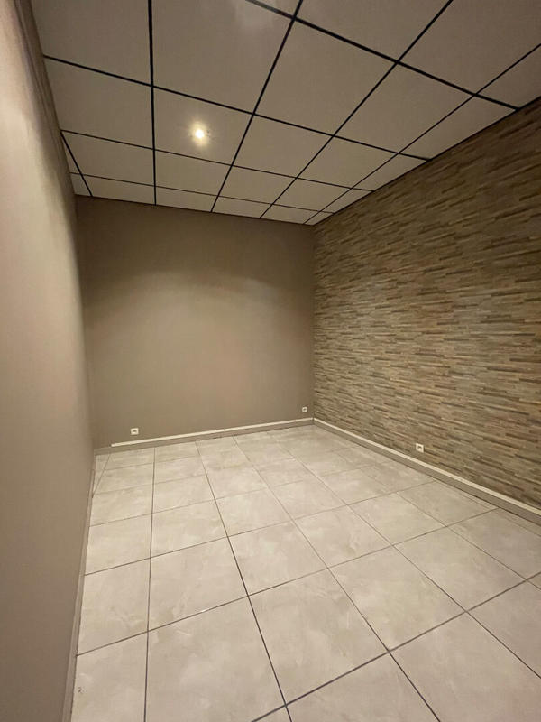 Local commercial - 137 m²