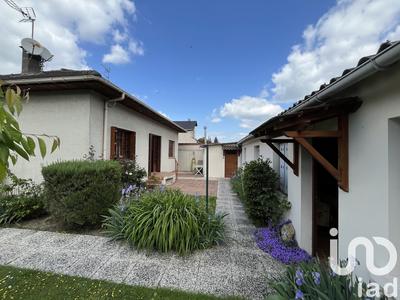 Maison - 122 m² - 6 pièces