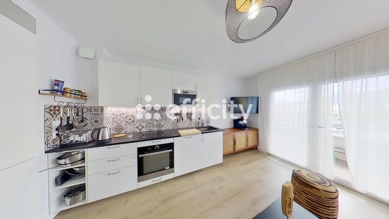 Chambre - 80 m² - 4 pièces