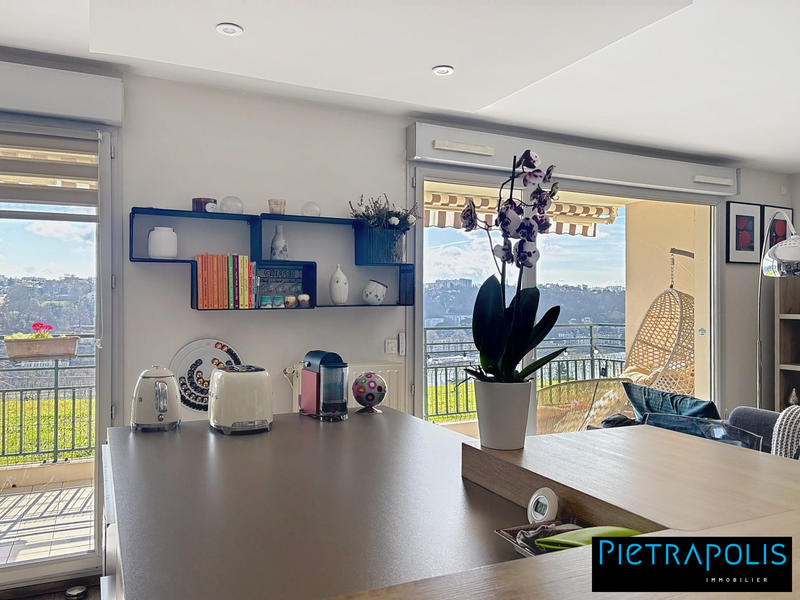 Appartement - 74 m² - 3 pièces