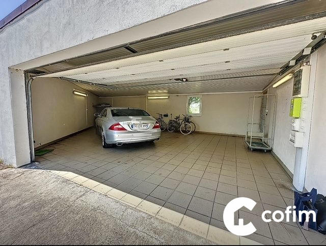 Maison - 400 m² - 8 pièces