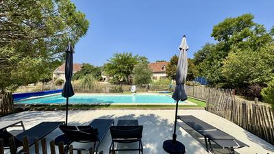 Corps de ferme - 250 m² - 11 pièces