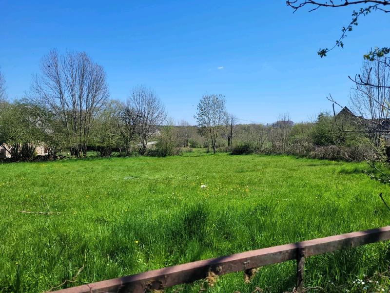 Terrain constructible - 1 174 m²