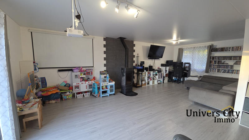 Maison - 128 m² - 4 pièces