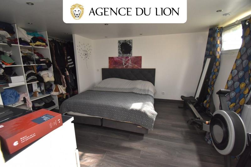 Maison - 111 m² - 6 pièces