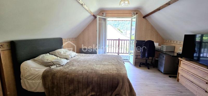 Pavillon - 226 m² - 9 pièces