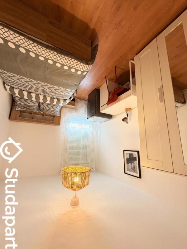 Chambre - 9 m² - 1 pièce