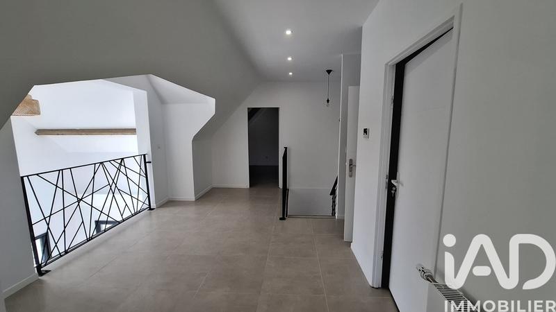 Maison - 200 m² - 7 pièces