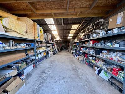 Immeuble - 100 m² - 1 pièce