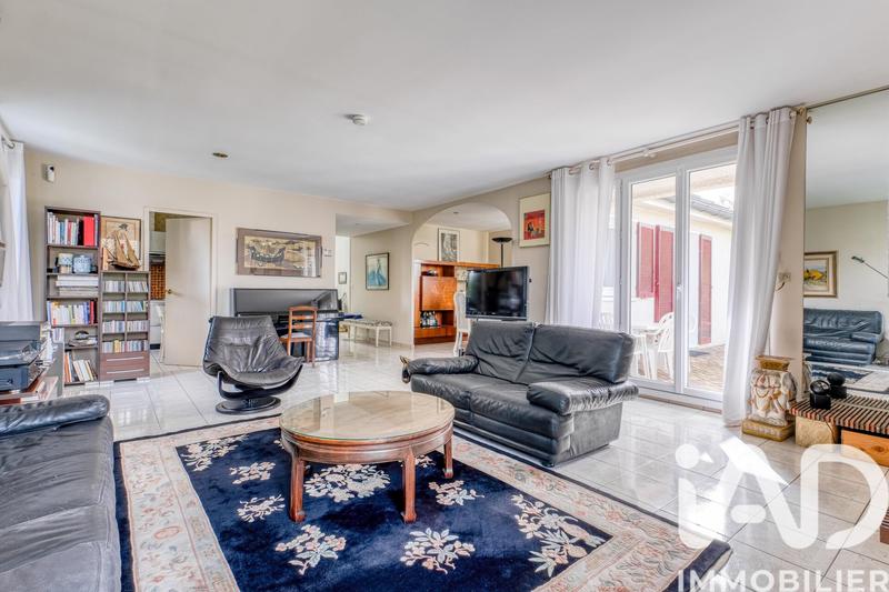 Maison - 175 m² - 8 pièces