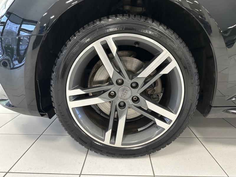 Audi A4 Berline s-line 2.0 Tdi 150 s-tronic7 Virtual Gps Alcantara